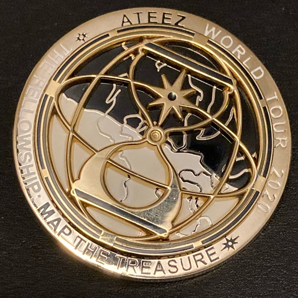 Ateez pin
